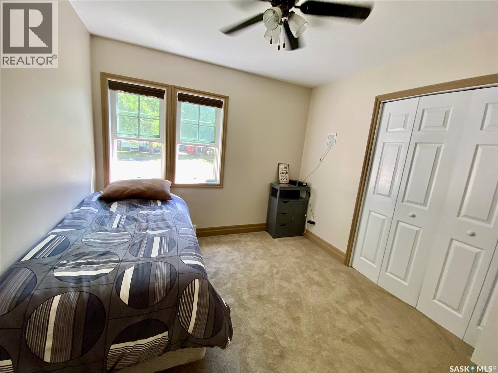 120 3Rd Street W, Carnduff, SK