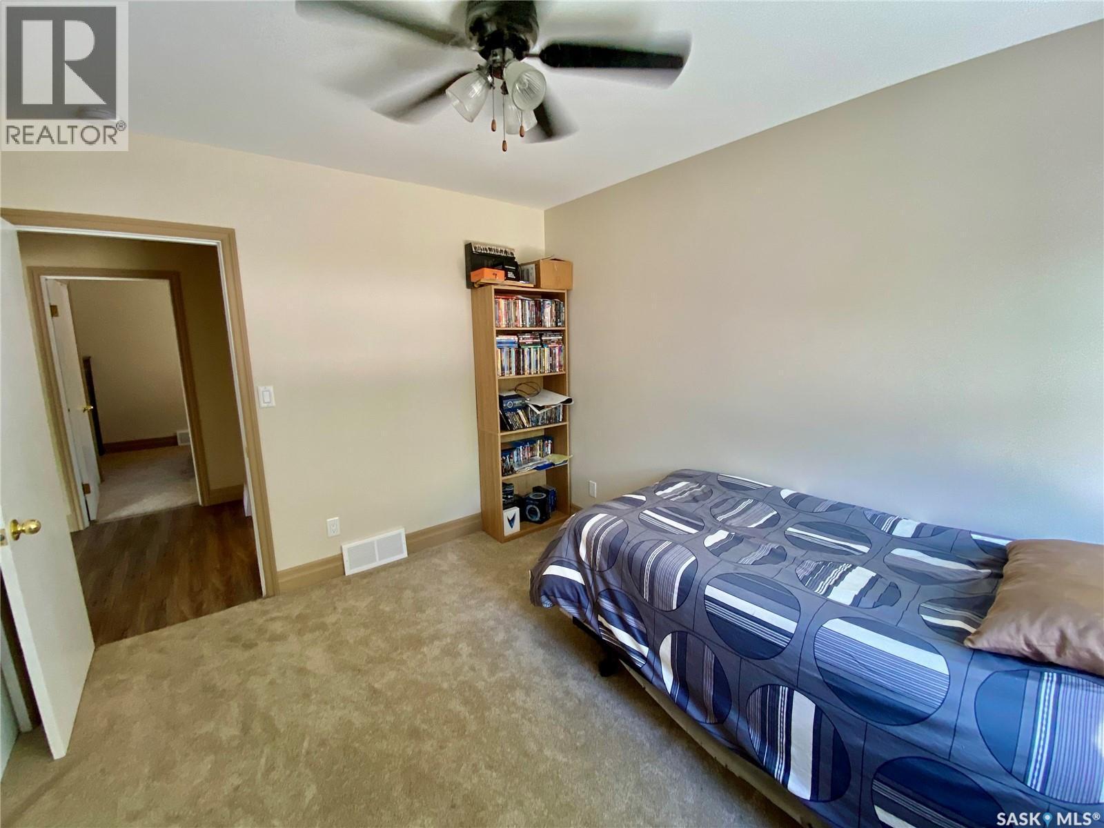 120 3Rd Street W, Carnduff, SK