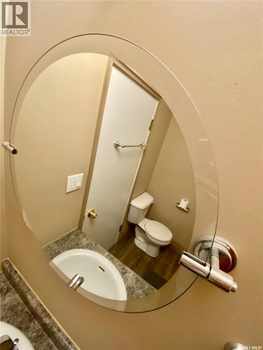 120 3Rd Street W, Carnduff, SK