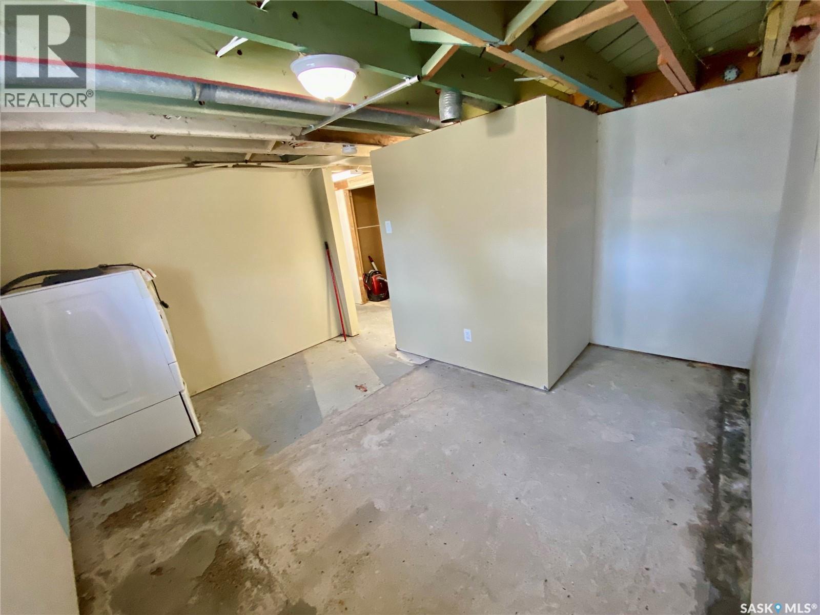 120 3Rd Street W, Carnduff, SK