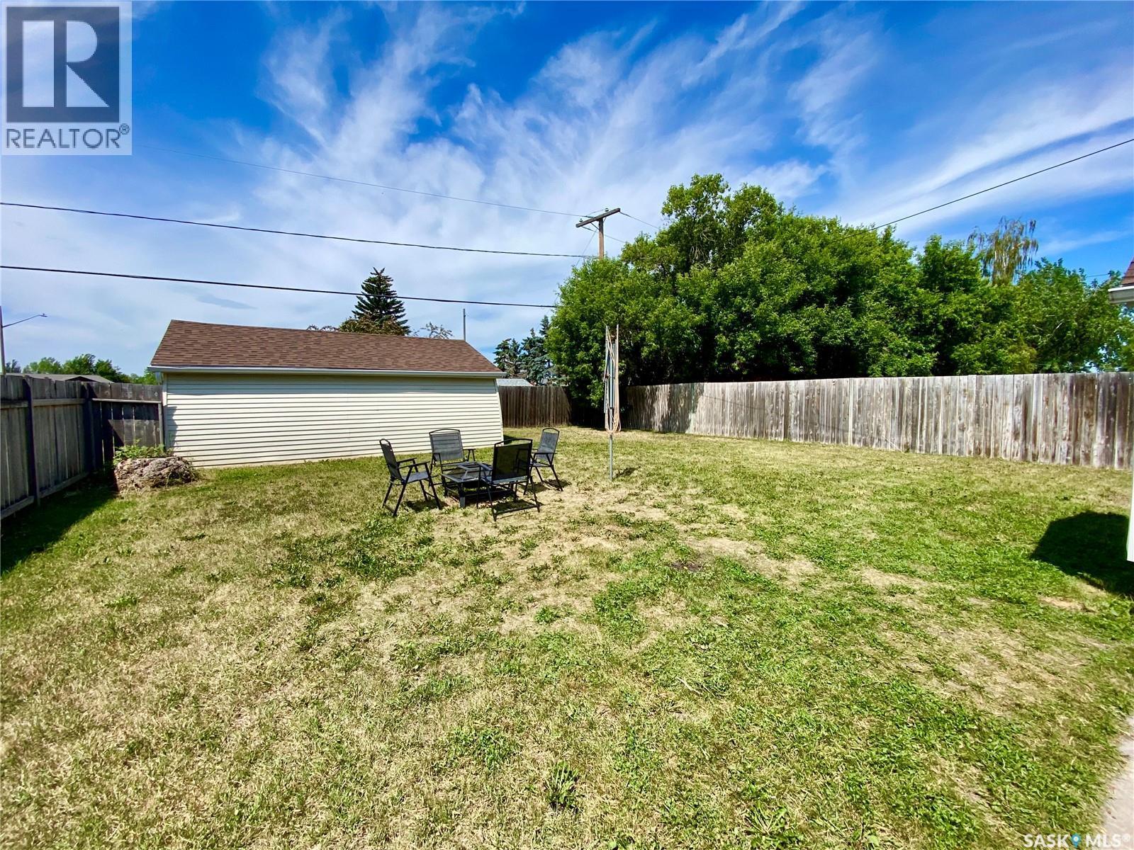 120 3Rd Street W, Carnduff, SK