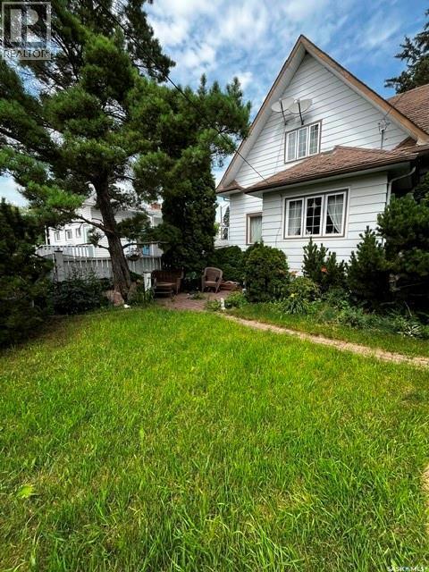505 Macleod Avenue W, Melfort, SK - Outdoor