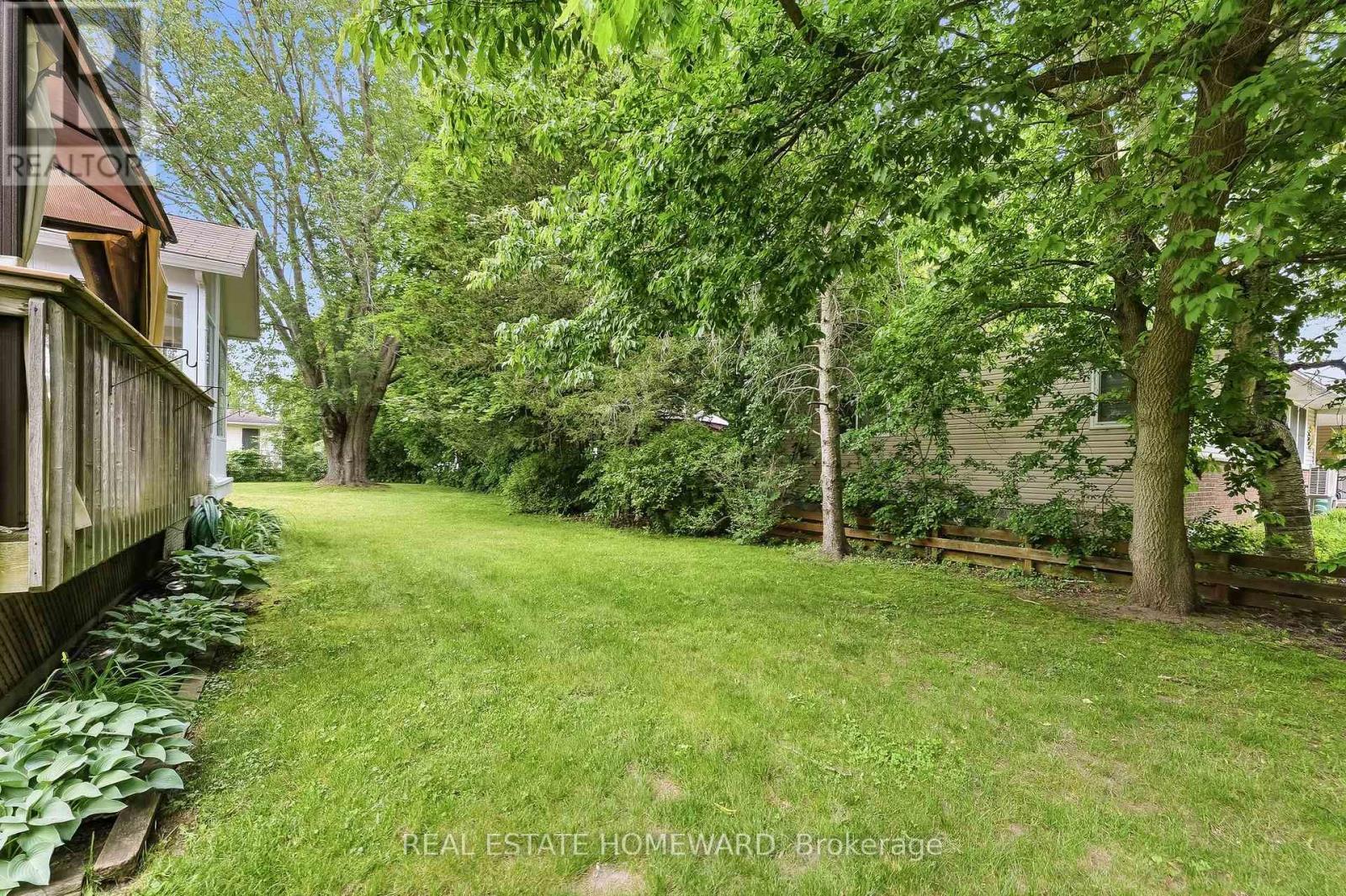 4 Wayne Crescent, Quinte West, ON
