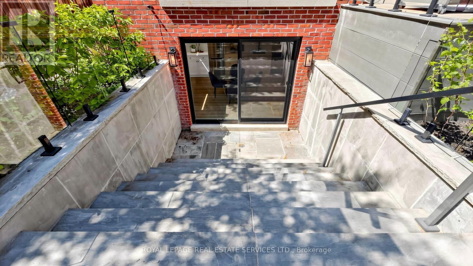 17 Romney Road, Toronto, ON