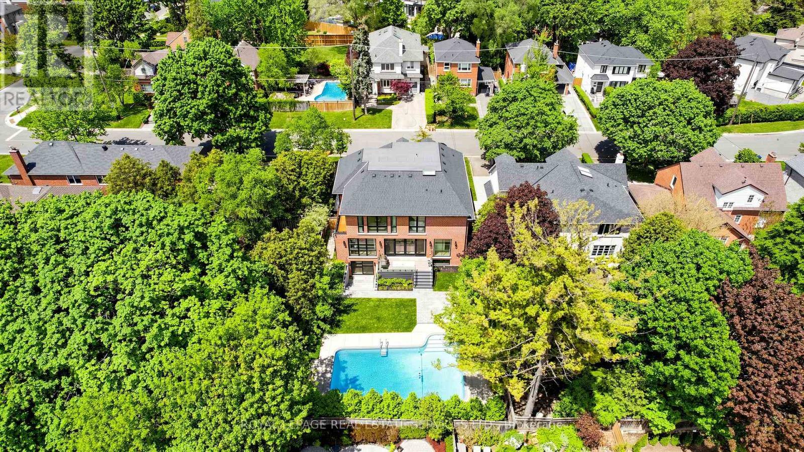 17 Romney Road, Toronto, ON