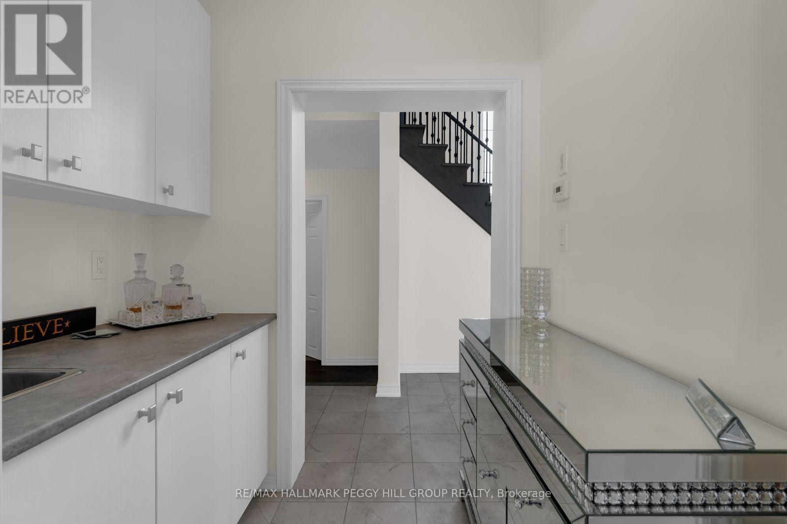 113 Rugman Crescent, Springwater, ON