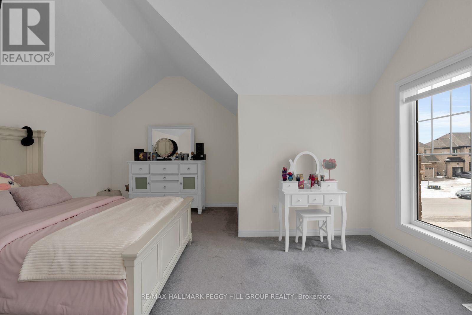 113 Rugman Crescent, Springwater, ON