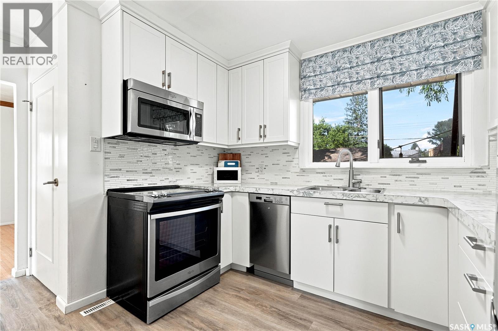 2301 Cairns Avenue, Saskatoon, SK