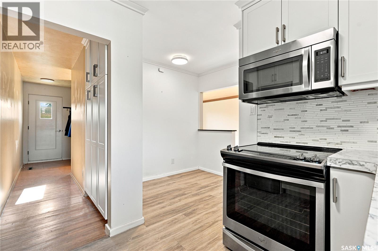 2301 Cairns Avenue, Saskatoon, SK