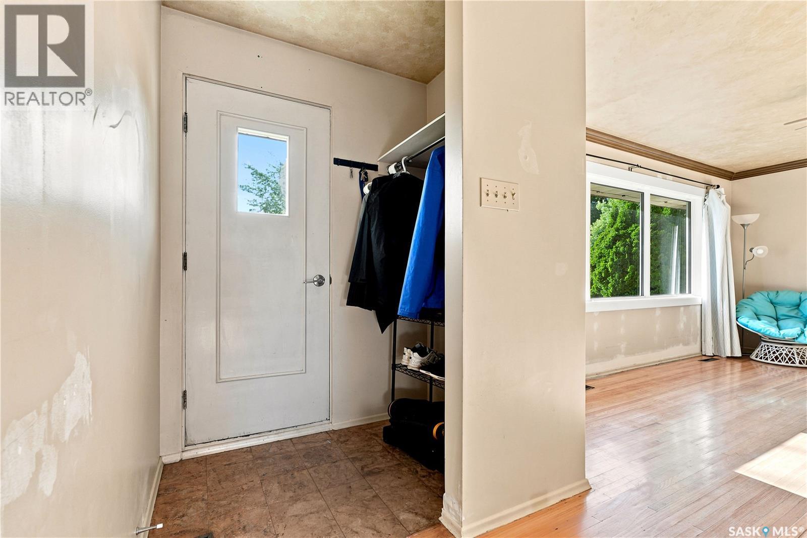 2301 Cairns Avenue, Saskatoon, SK