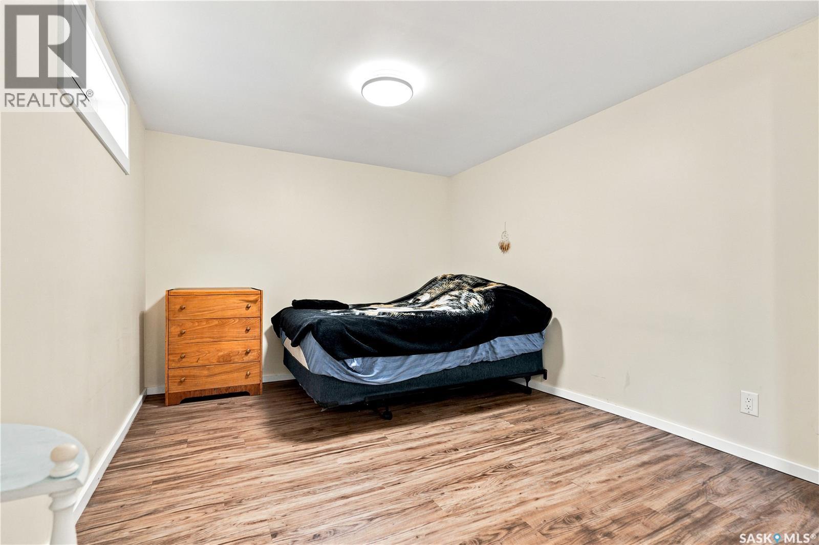 2301 Cairns Avenue, Saskatoon, SK