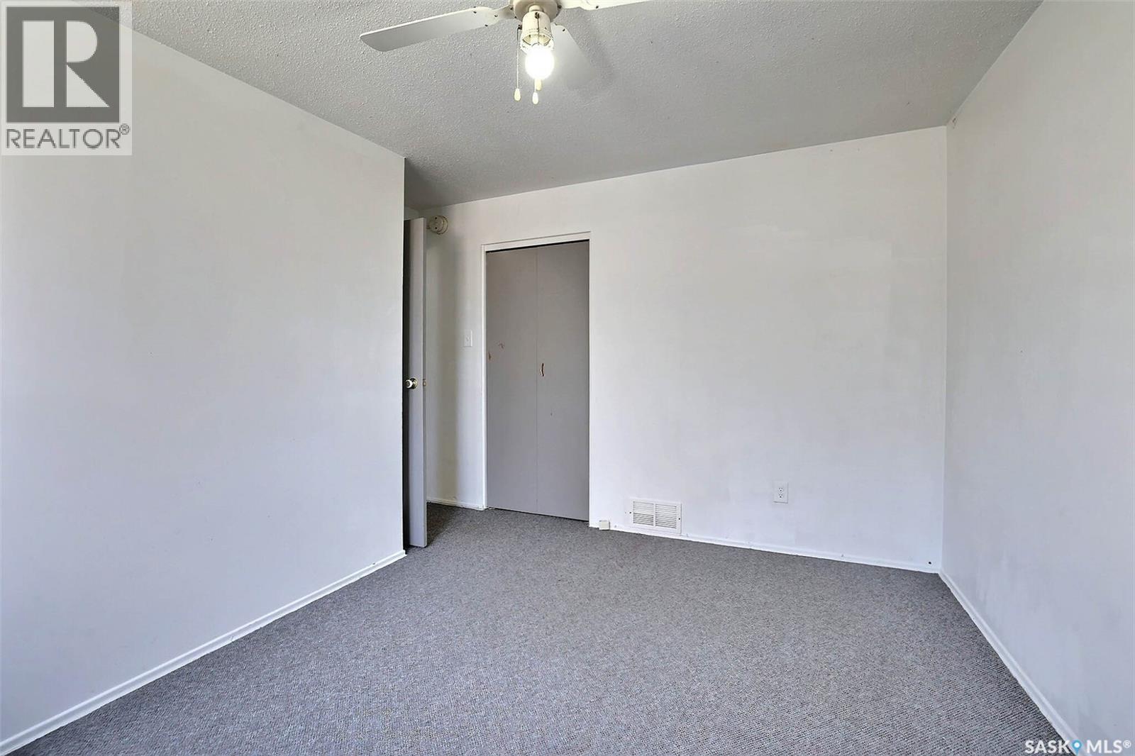 51 Spruceview Road, Regina, SK - Indoor Photo Showing Other Room