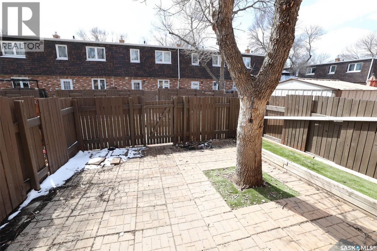 51 Spruceview Road, Regina, SK - Outdoor With Deck Patio Veranda With Exterior