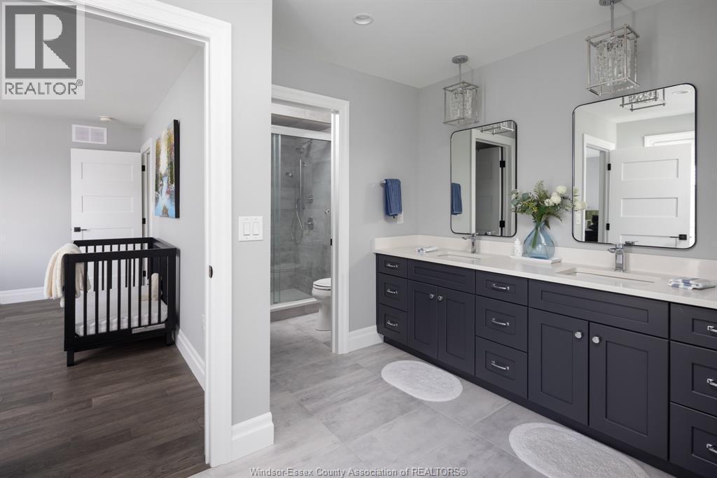 6005 Silver Maple Road, Lasalle, ON - Indoor Photo Showing Bathroom