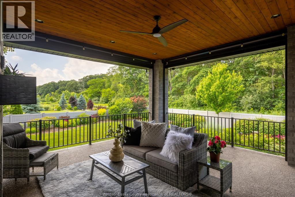 6005 Silver Maple Road, Lasalle, ON - Outdoor With Deck Patio Veranda With Exterior