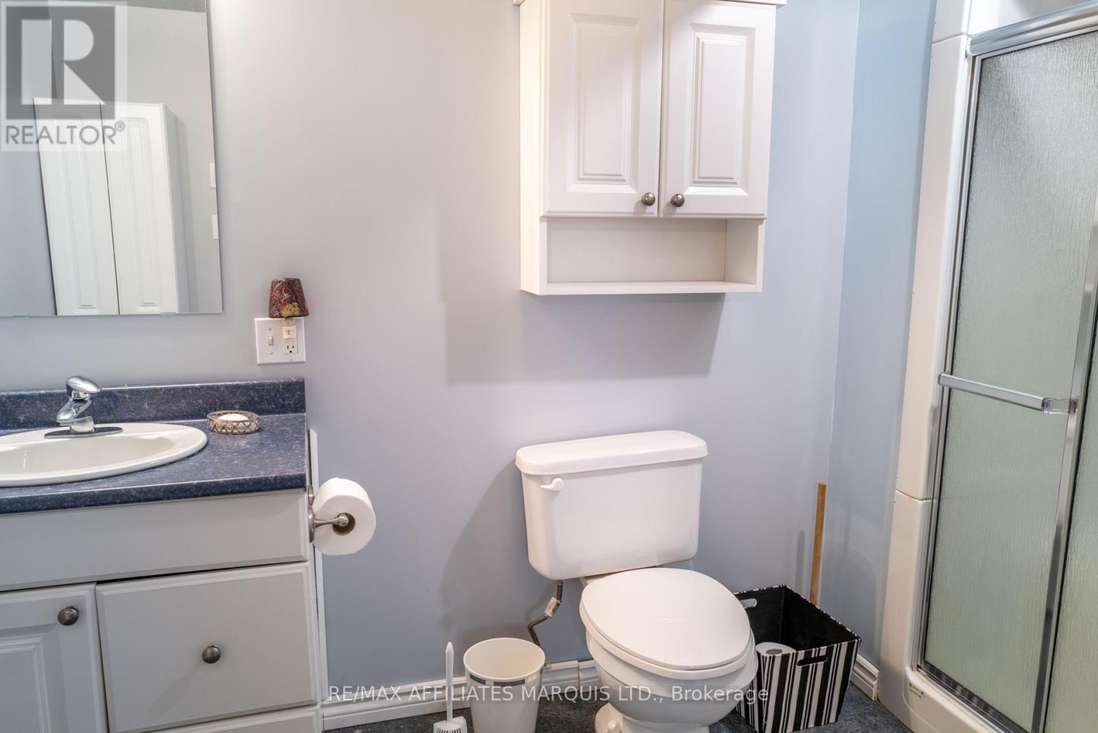 Basement bathroom off Rec Room - 1274 Daprat Avenue, Cornwall, ON