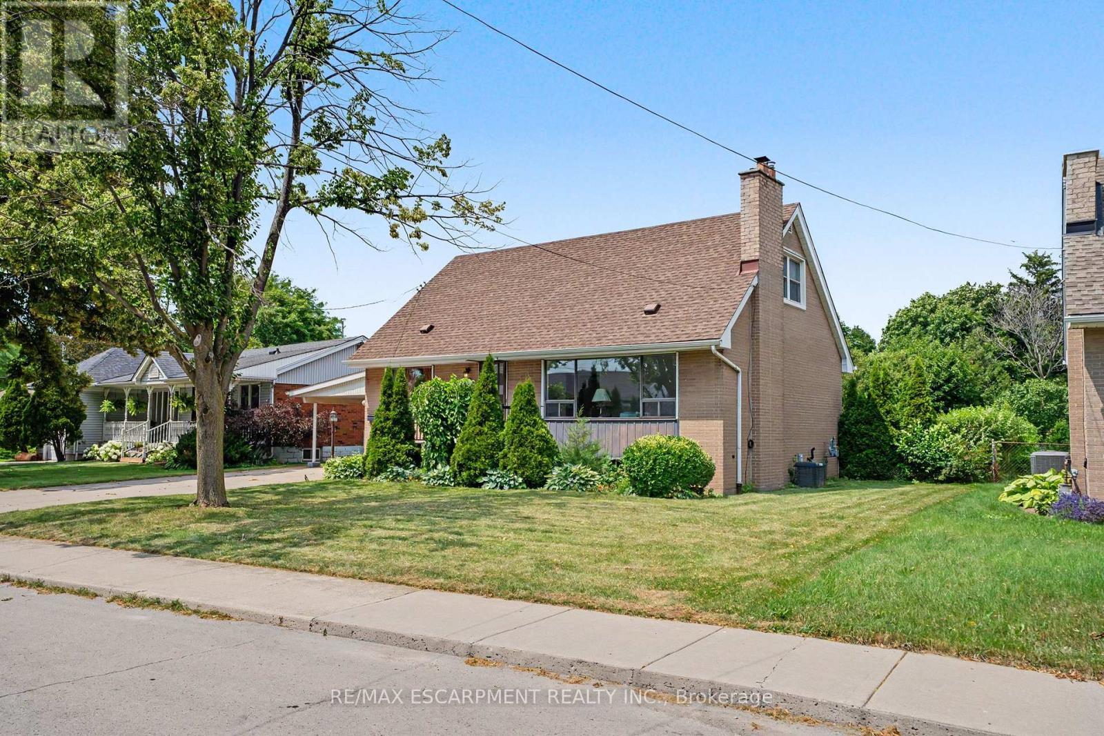 11 Marshall Avenue, Hamilton, ON