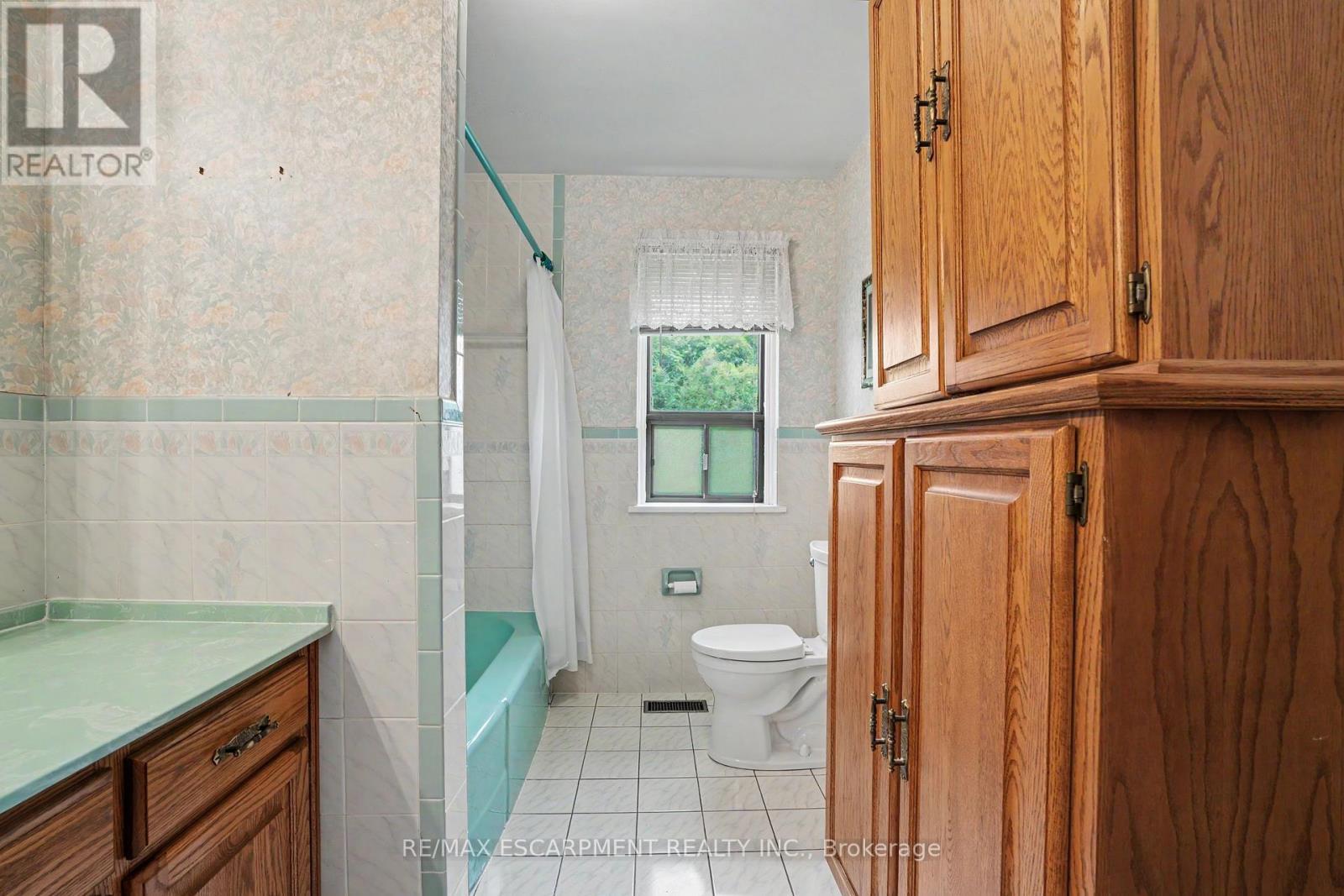 11 Marshall Avenue, Hamilton, ON