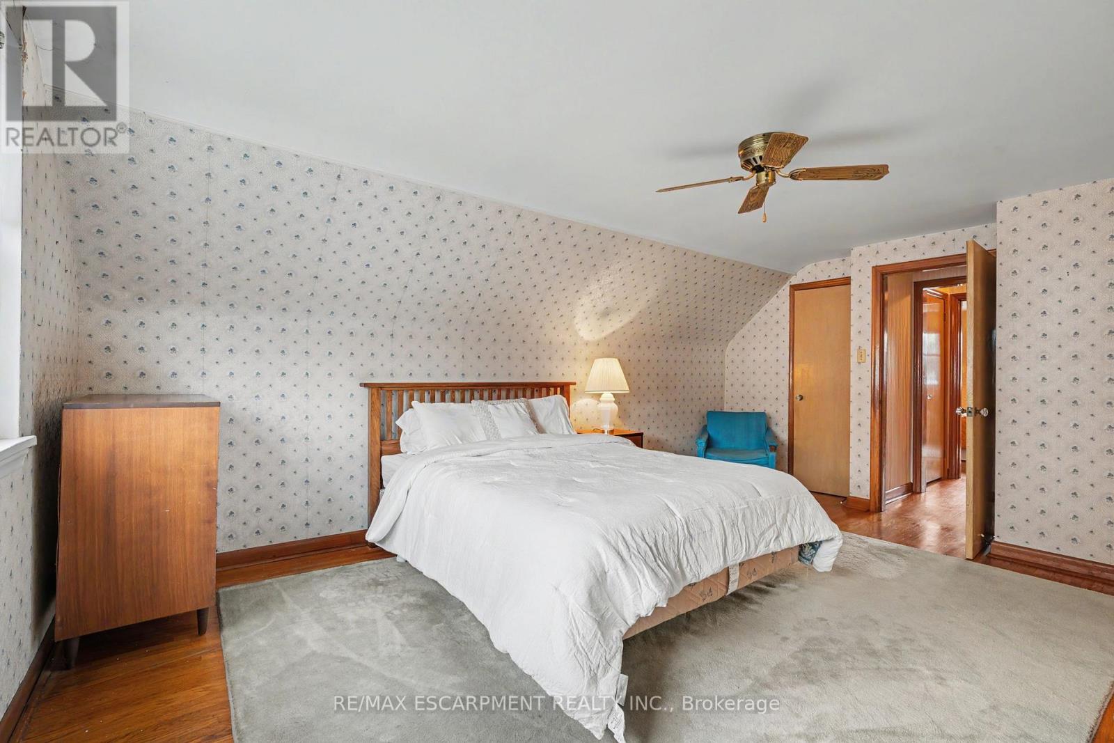 11 Marshall Avenue, Hamilton, ON