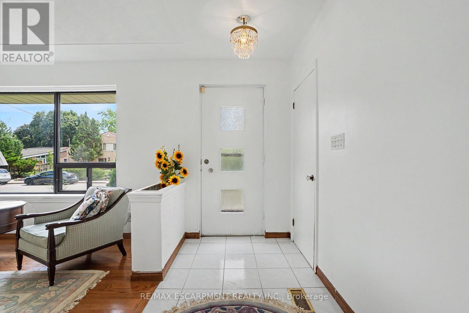 11 Marshall Avenue, Hamilton, ON
