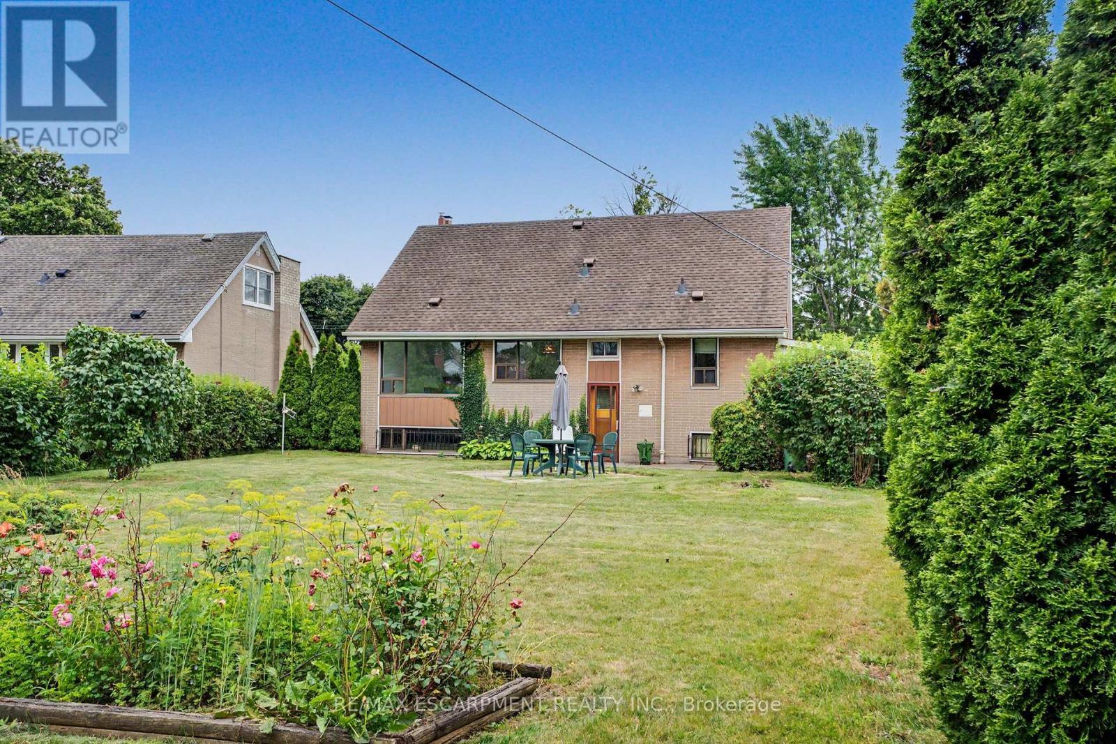11 Marshall Avenue, Hamilton, ON