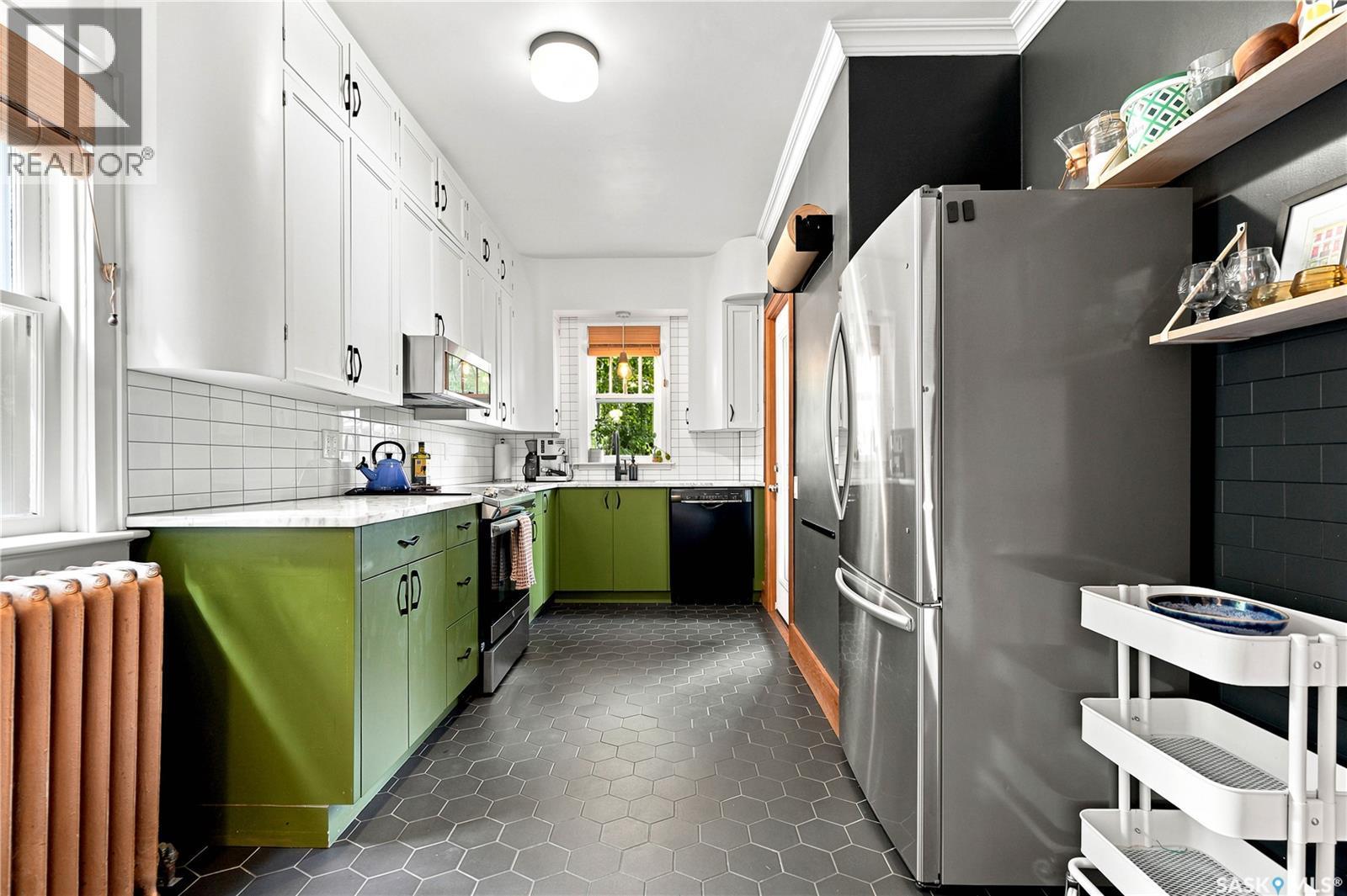 322 29Th Street W, Saskatoon, SK