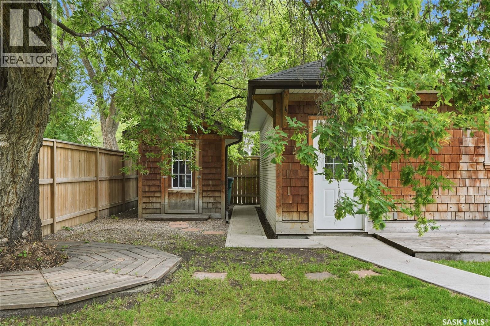 322 29Th Street W, Saskatoon, SK