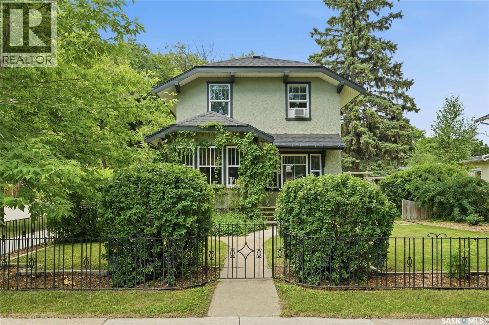 322 29Th Street W, Saskatoon, SK