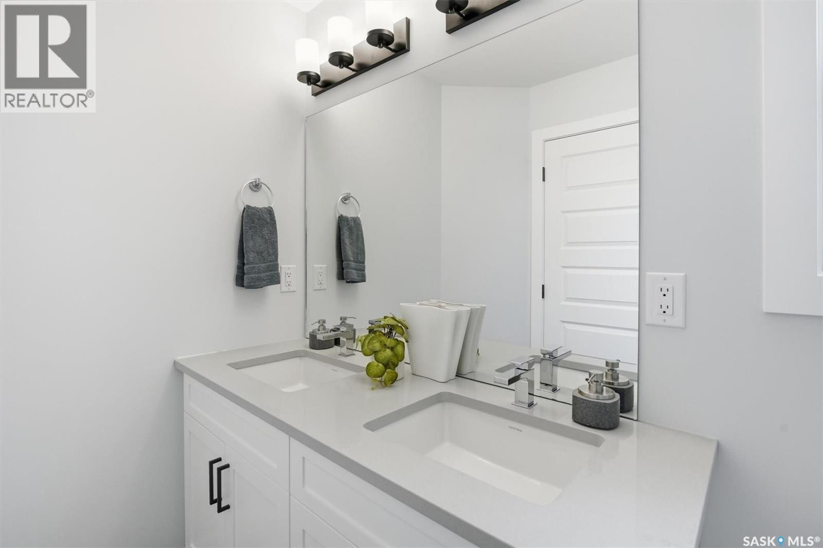 579 Cockcroft Court, Saskatoon, SK