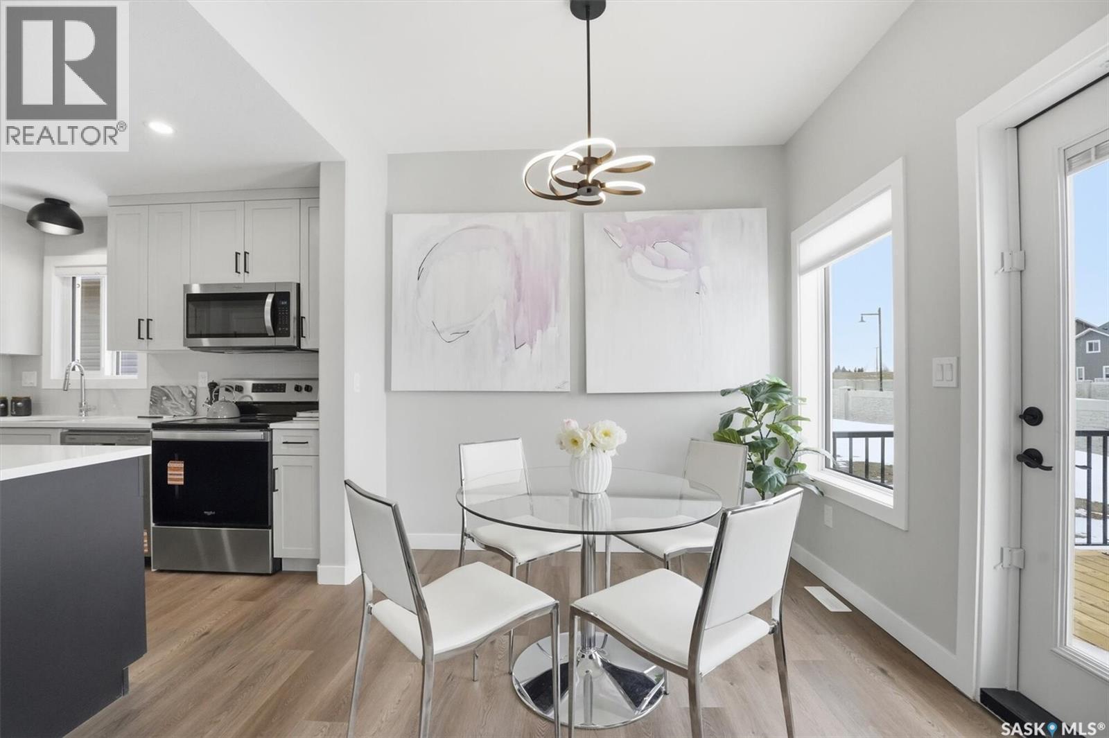 1218 Yuel Way, Saskatoon, SK - Indoor Photo Showing Dining Room