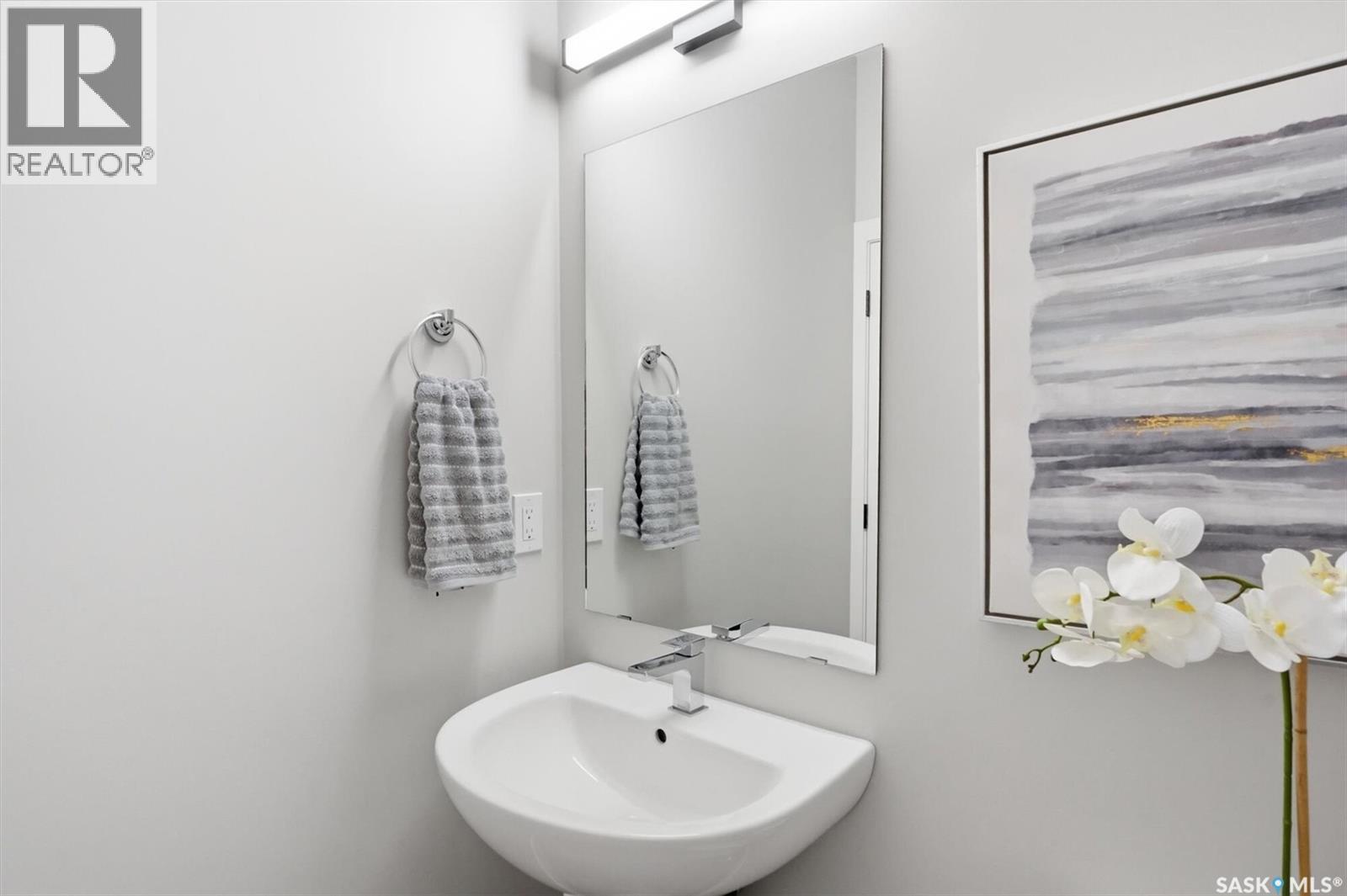 1218 Yuel Way, Saskatoon, SK - Indoor Photo Showing Bathroom
