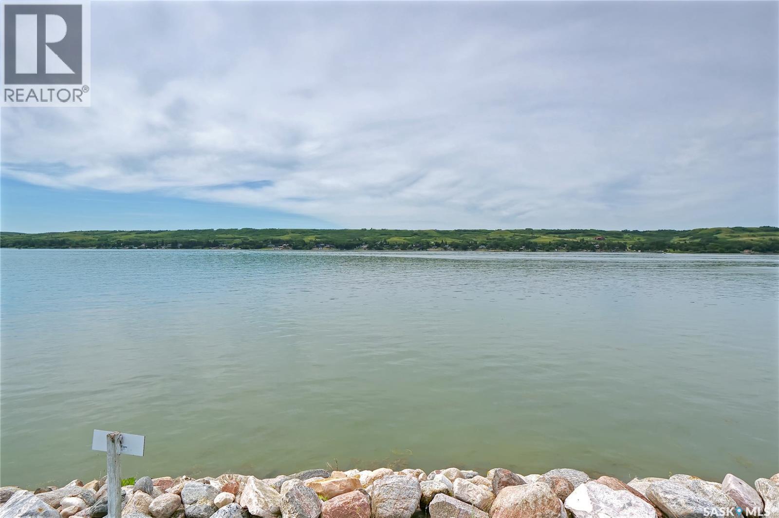 807 Daniel Drive, Buffalo Pound Lake, SK