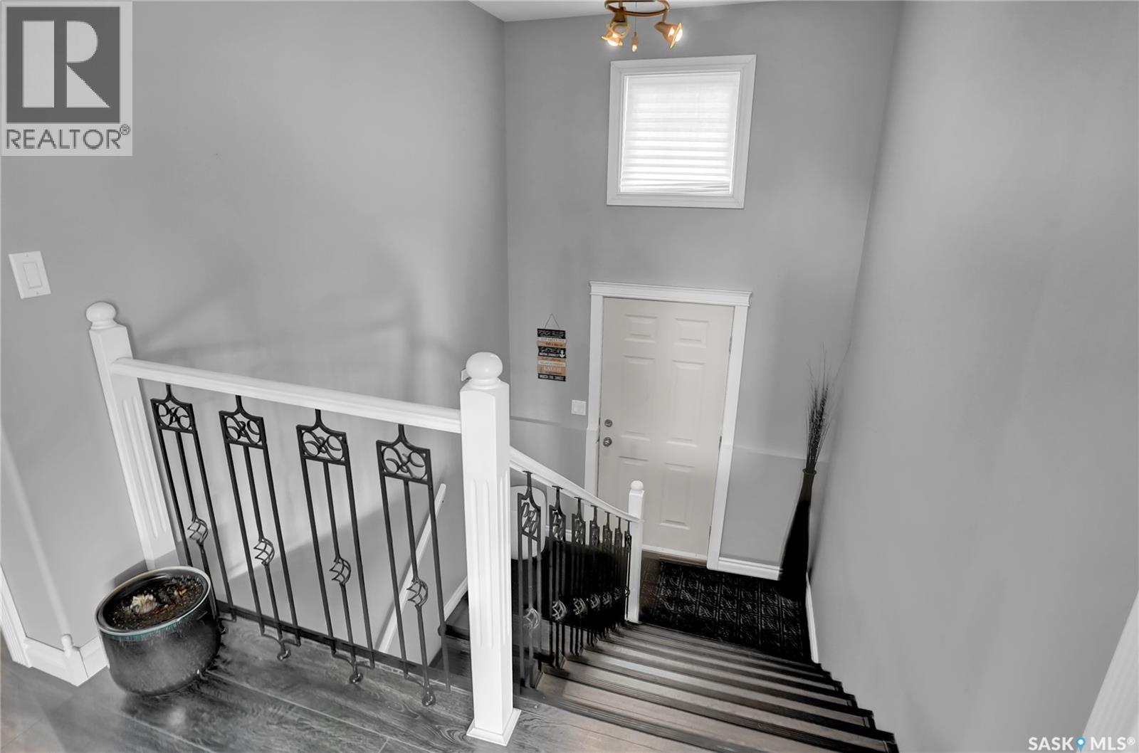 28 Alice Crescent, North Grove, SK