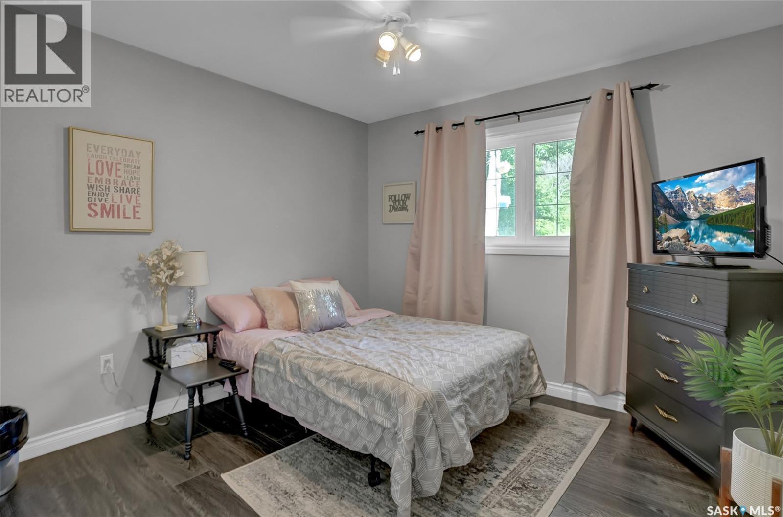 28 Alice Crescent, North Grove, SK