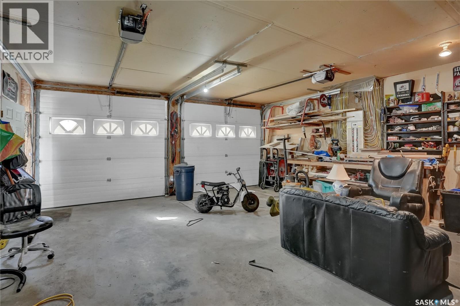 28 Alice Crescent, North Grove, SK