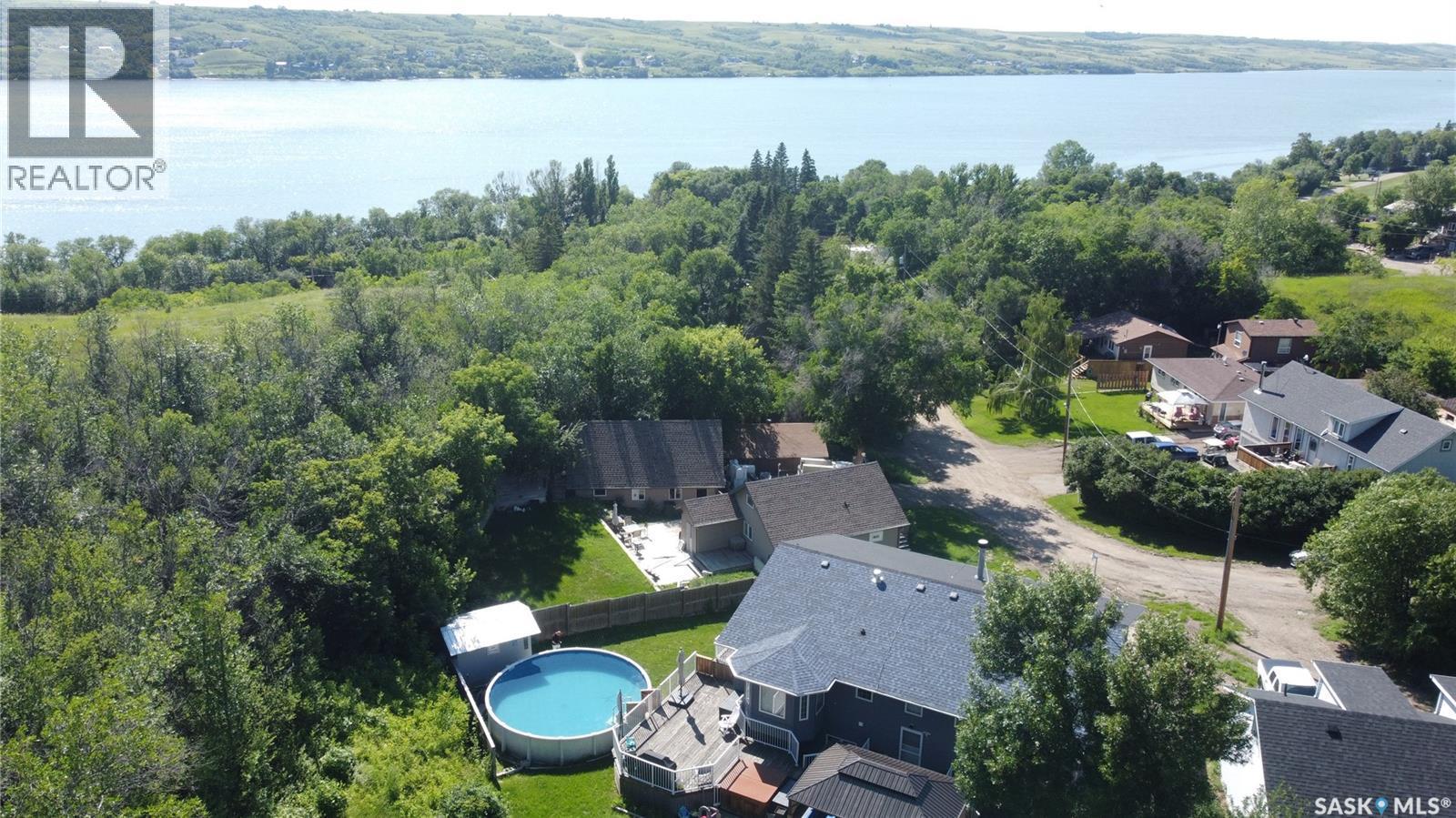 28 Alice Crescent, North Grove, SK