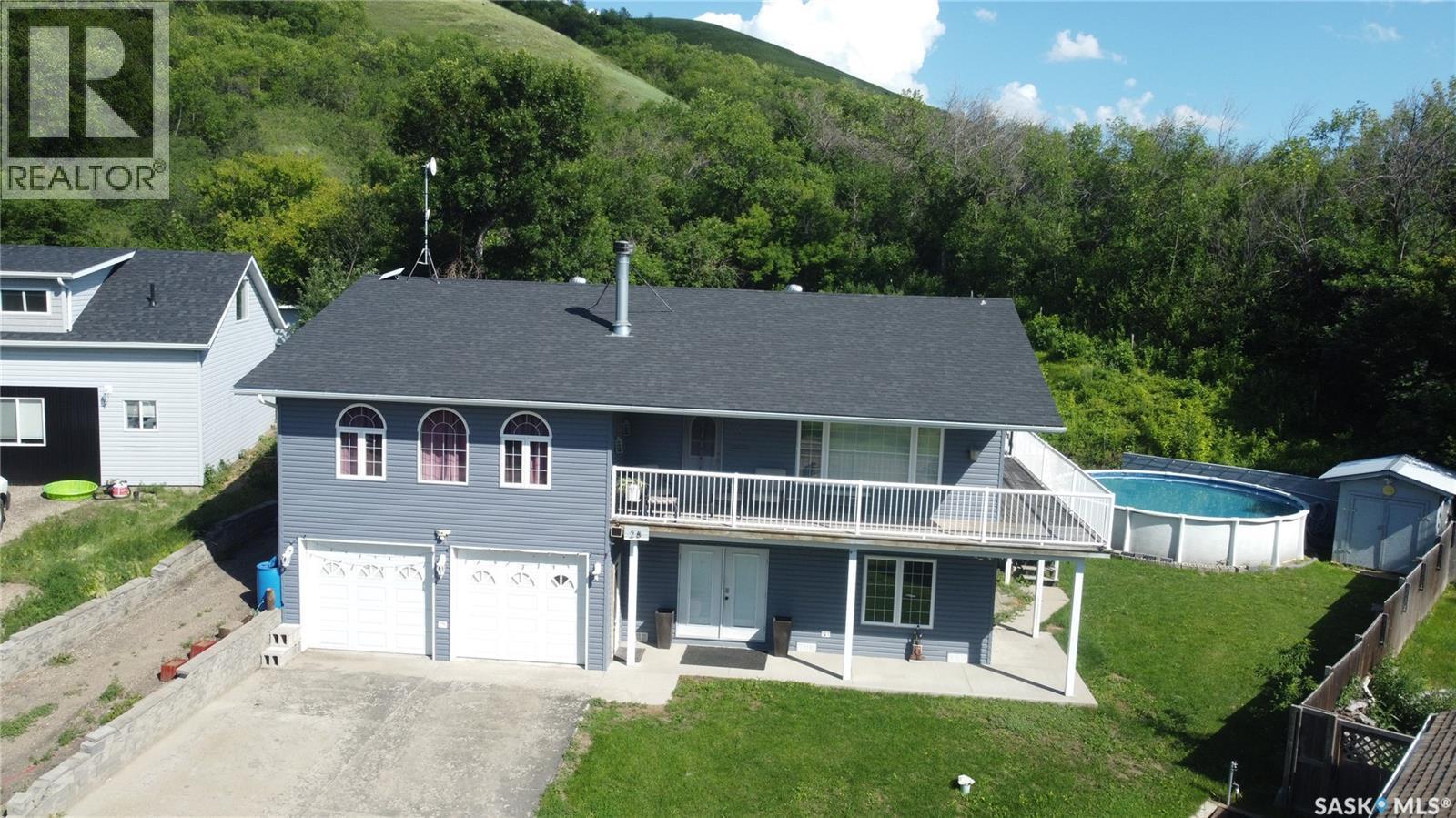 28 Alice Crescent, North Grove, SK