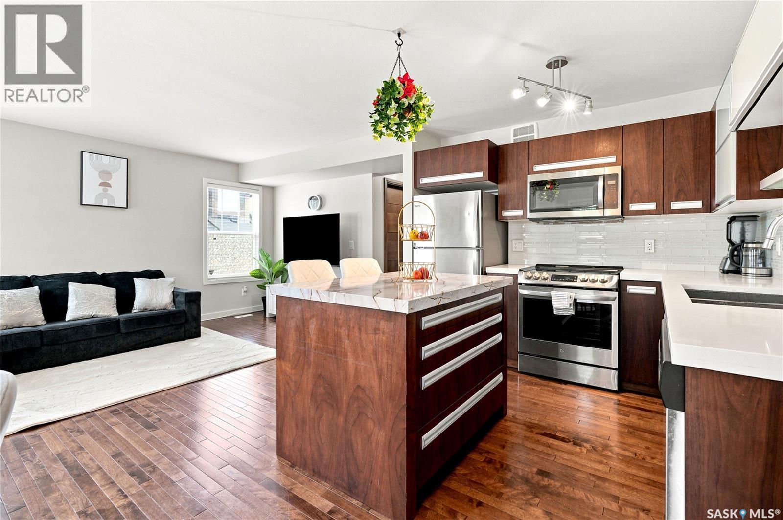 311 1303 Paton Crescent, Saskatoon, SK - Indoor Photo Showing Kitchen