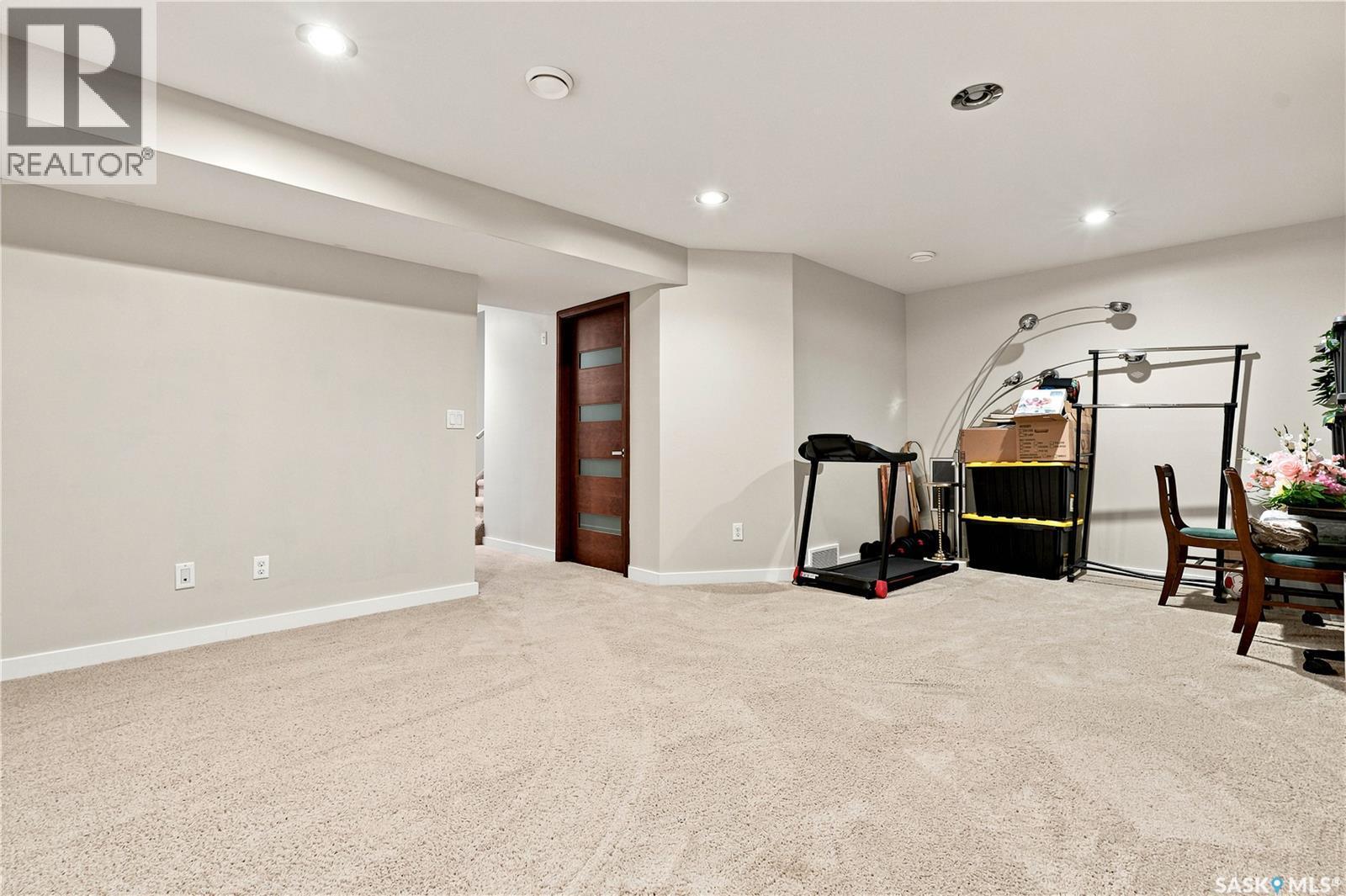 311 1303 Paton Crescent, Saskatoon, SK - Indoor