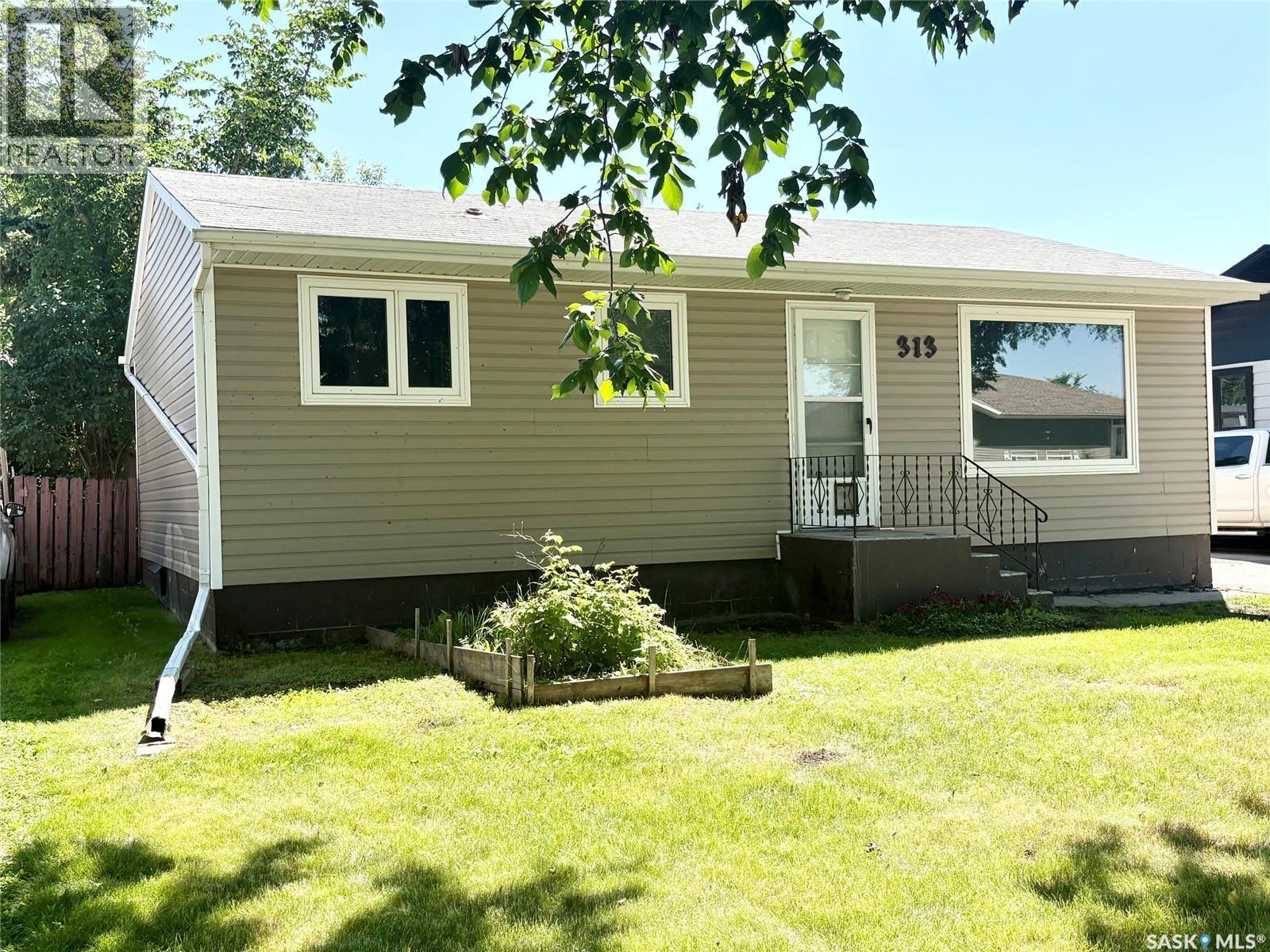 313 Myrtle Avenue N, Yorkton, SK