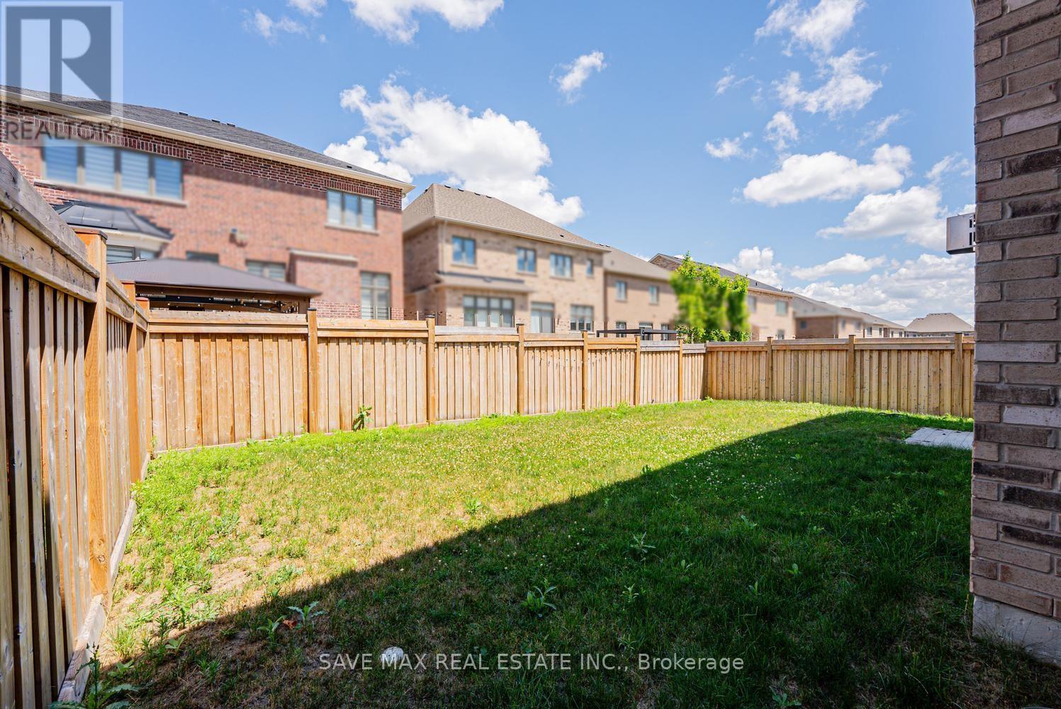 19 Daisy Meadow Crescent, Caledon, ON