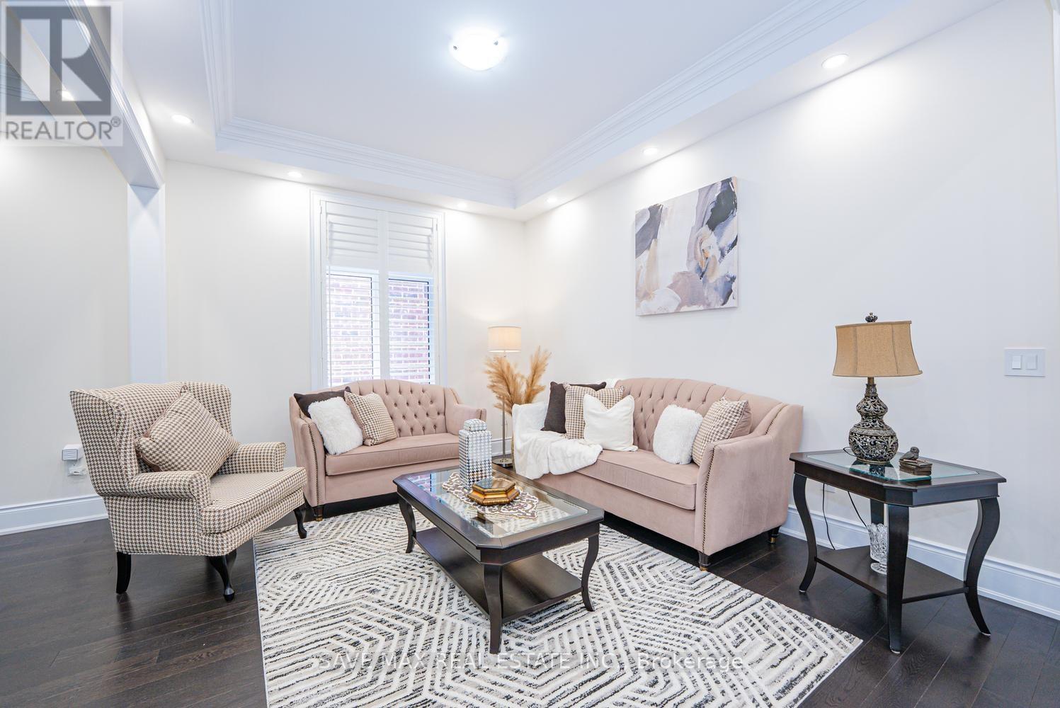 19 Daisy Meadow Crescent, Caledon, ON