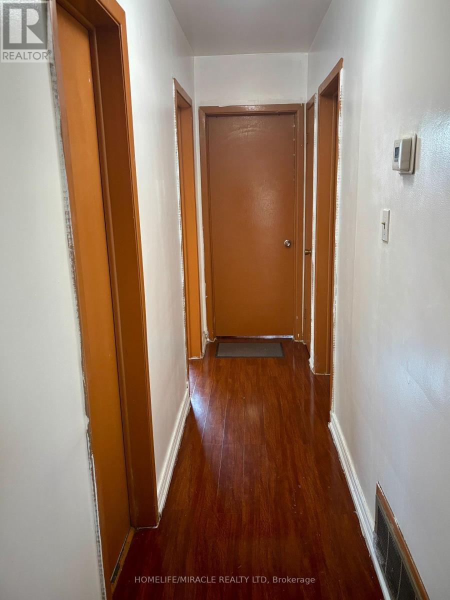 7276 Shallford Road, Mississauga, ON