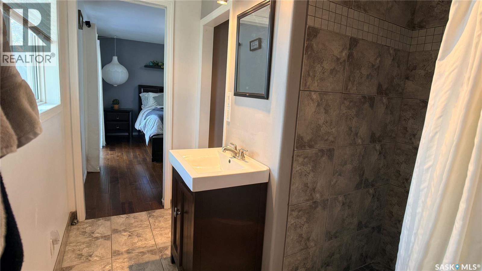 709 Prospect Avenue, Oxbow, SK