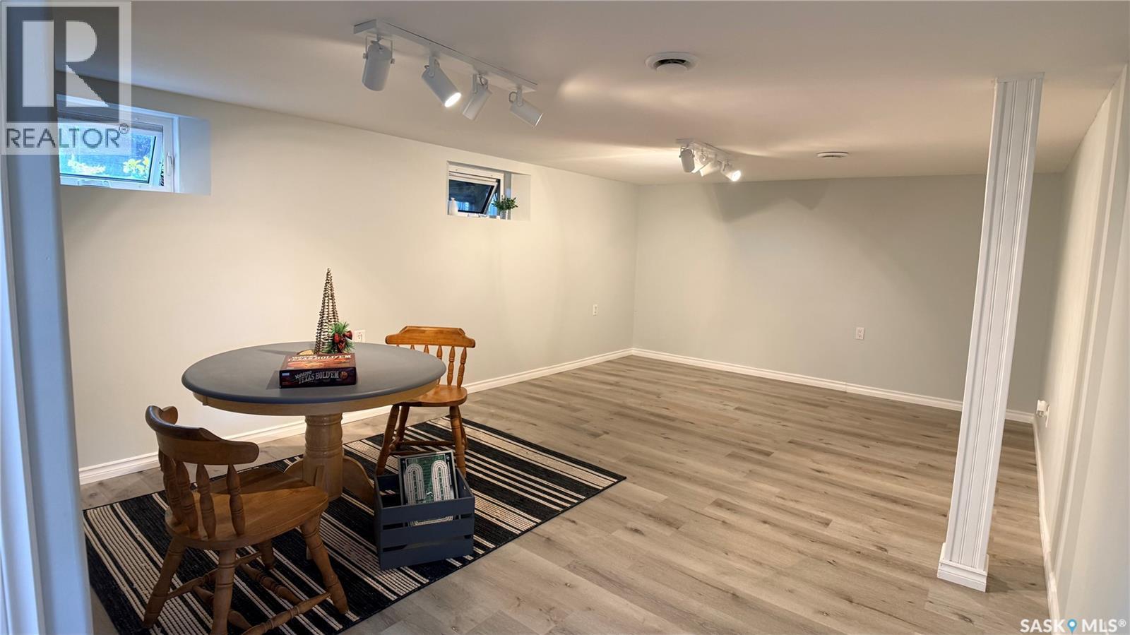 709 Prospect Avenue, Oxbow, SK