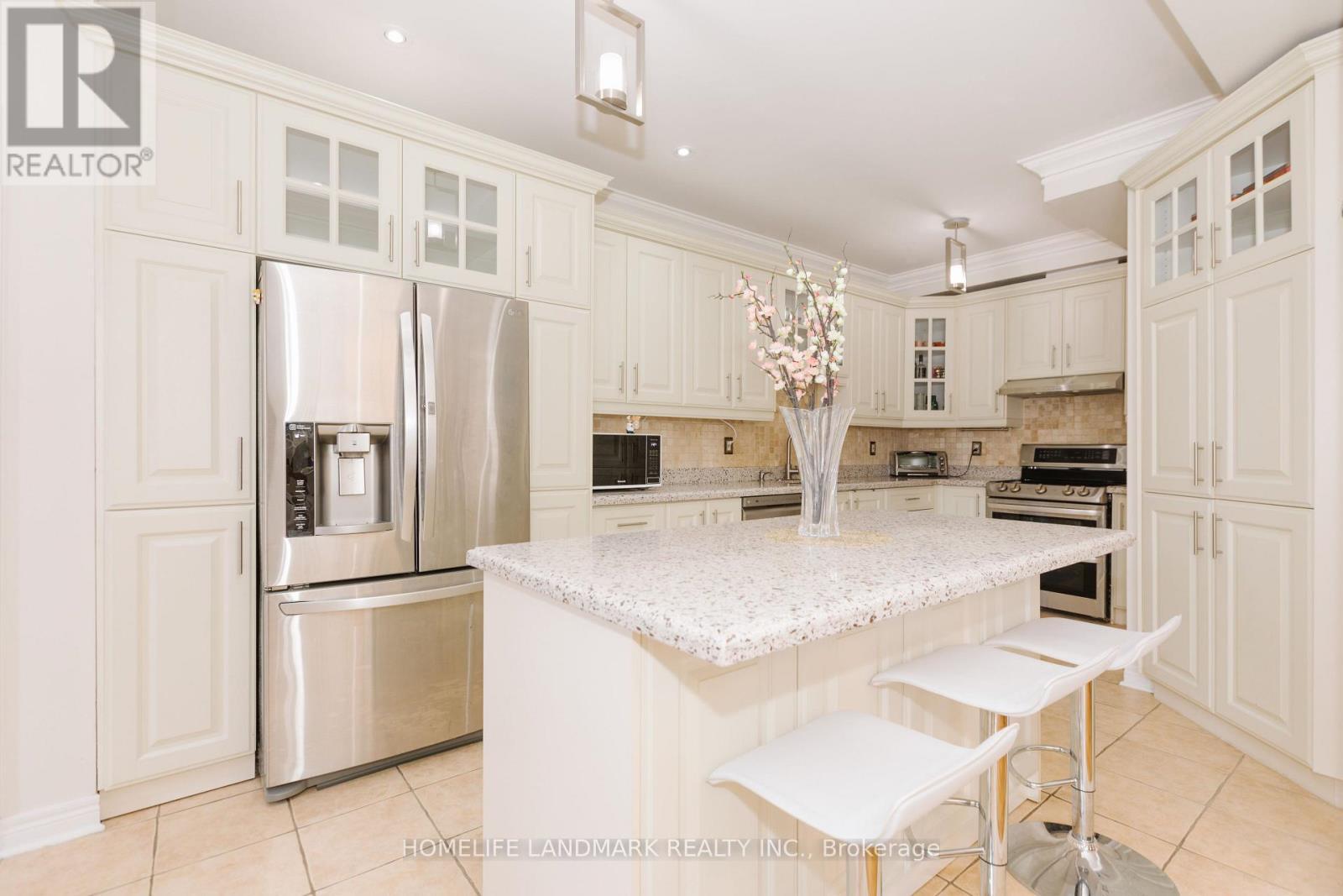 3432 Eglinton Avenue W, Mississauga, ON