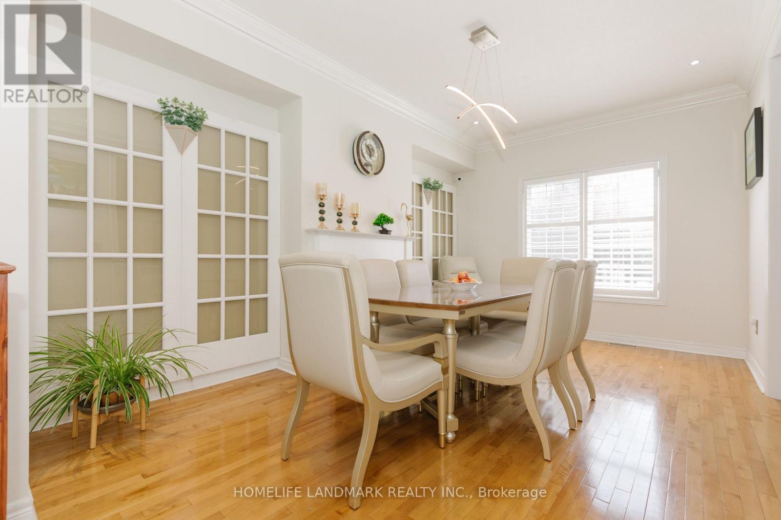 3432 Eglinton Avenue W, Mississauga, ON