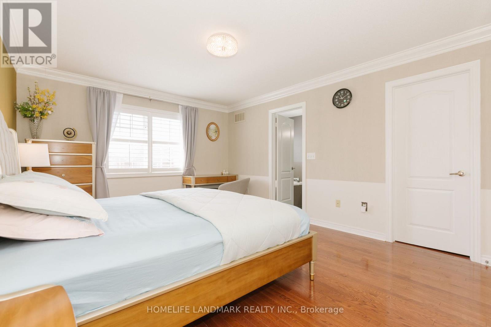 3432 Eglinton Avenue W, Mississauga, ON