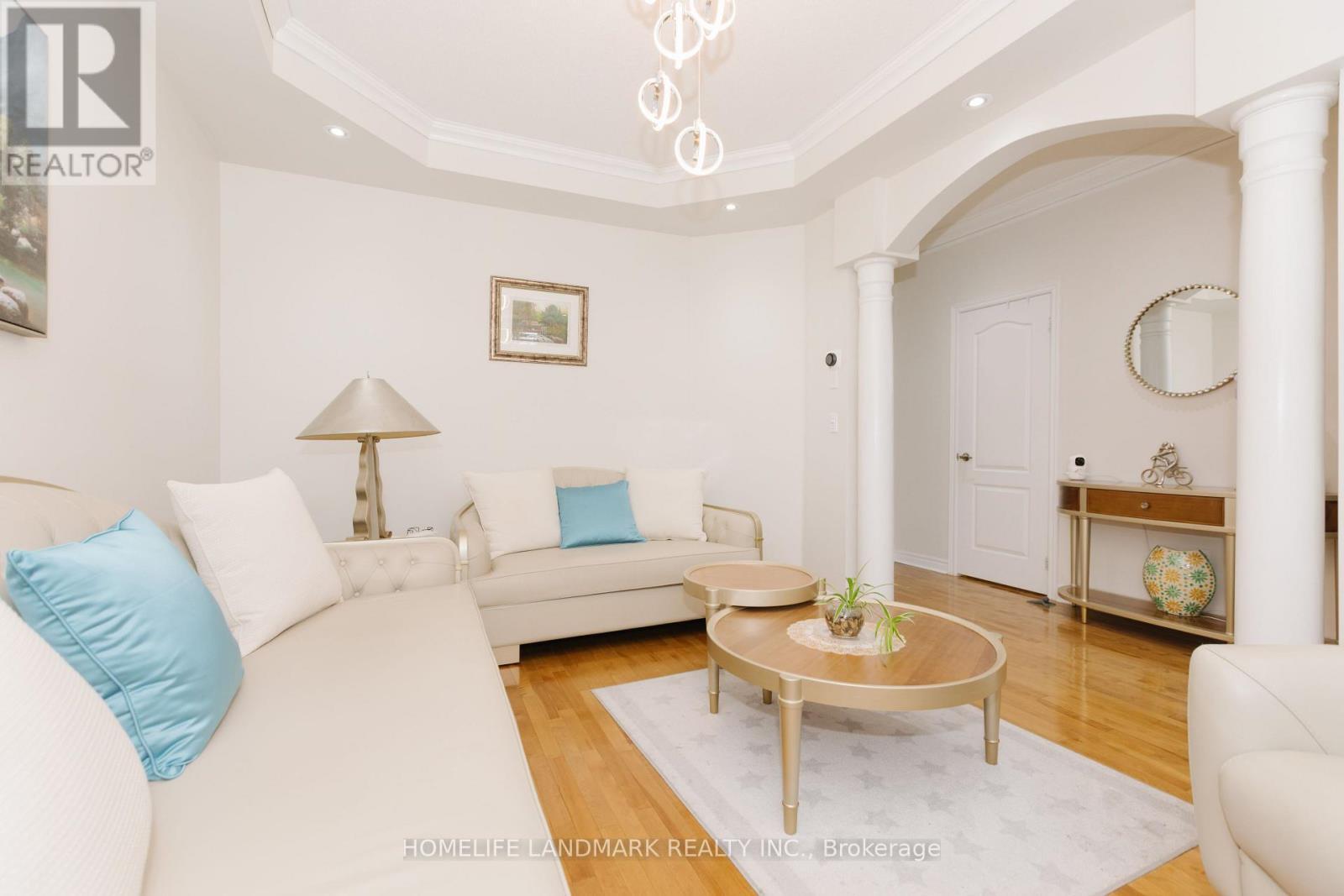 3432 Eglinton Avenue W, Mississauga, ON