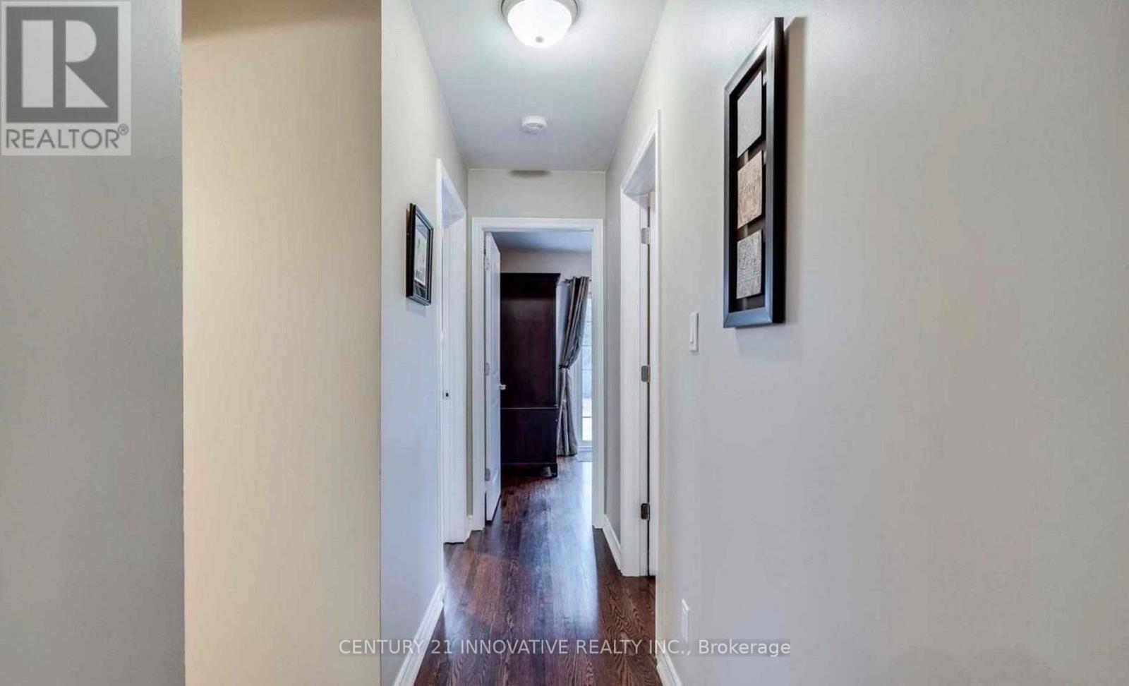 586 Chamberlain Road, Burlington, ON